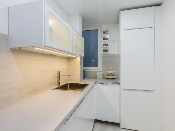 Apartamento Nice, Cozy, Fcb Stadium,payment Parking Barcelona