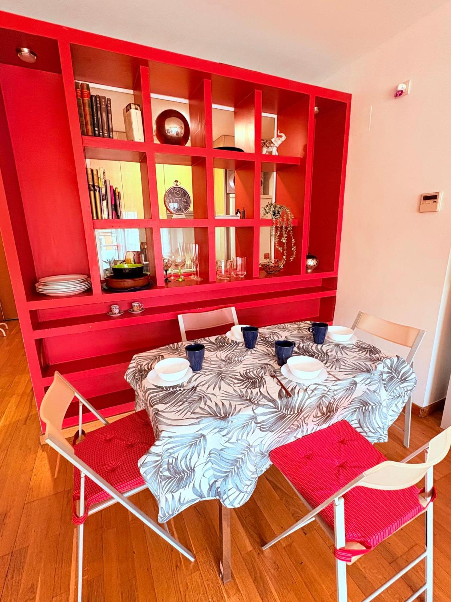 Apartment Stunning Flat For 5 People With Breakfast Included With Sagrada Familia Church View