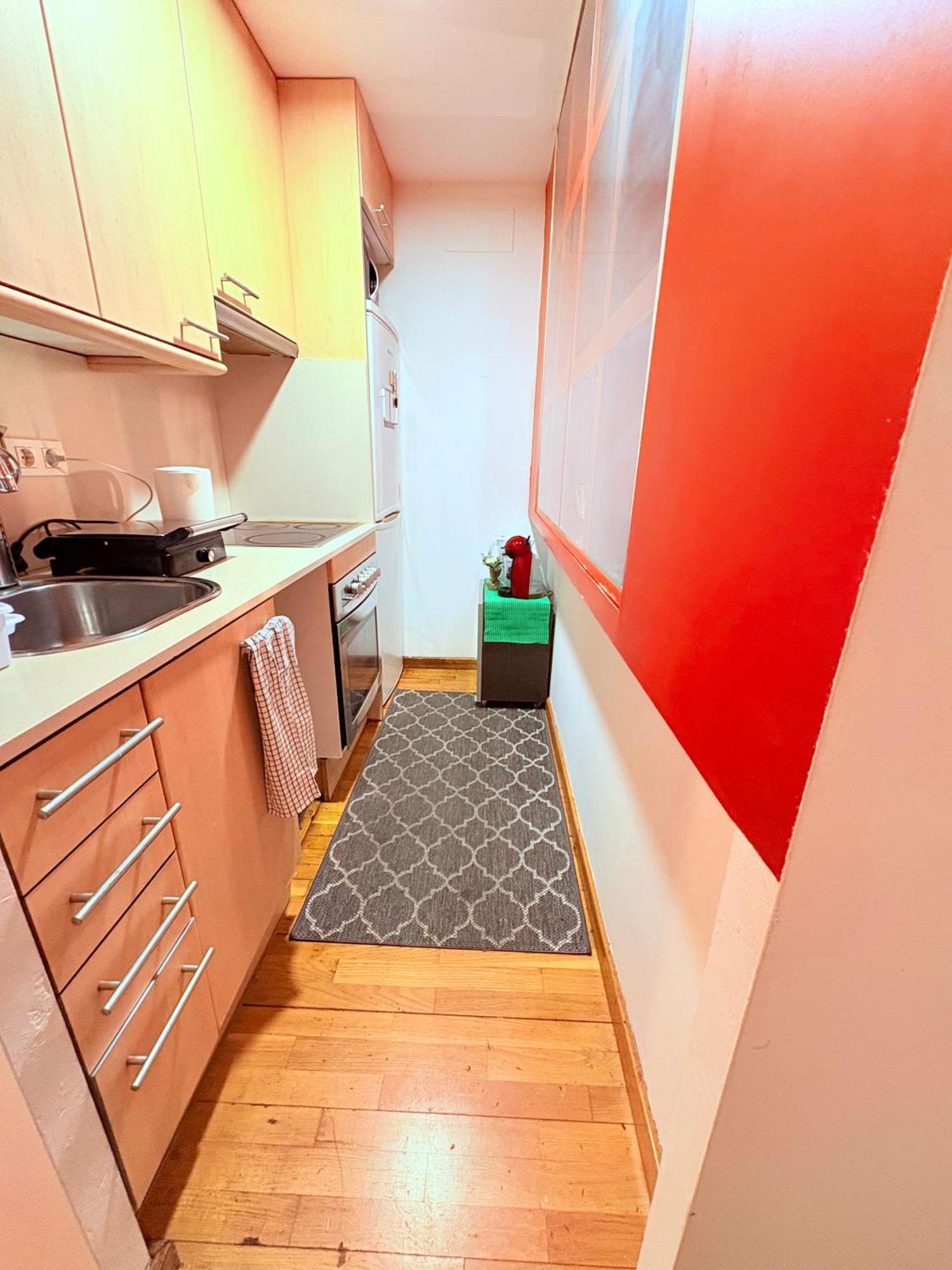 Apartment Stunning Flat For 5 People With Breakfast Included With Sagrada Familia Church View Barcelona