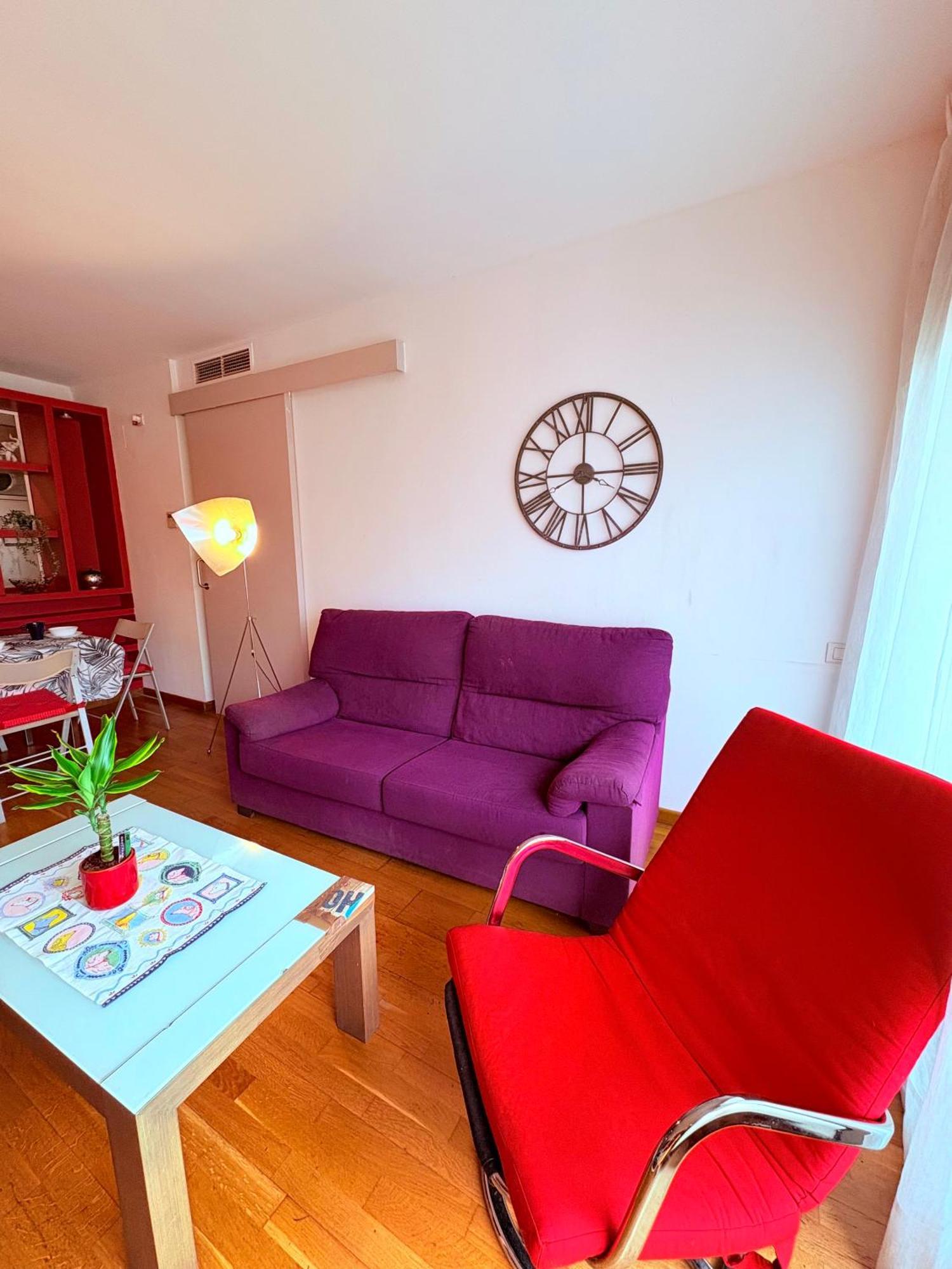 Stunning Flat For 5 People With Breakfast Included With Sagrada Familia Church View