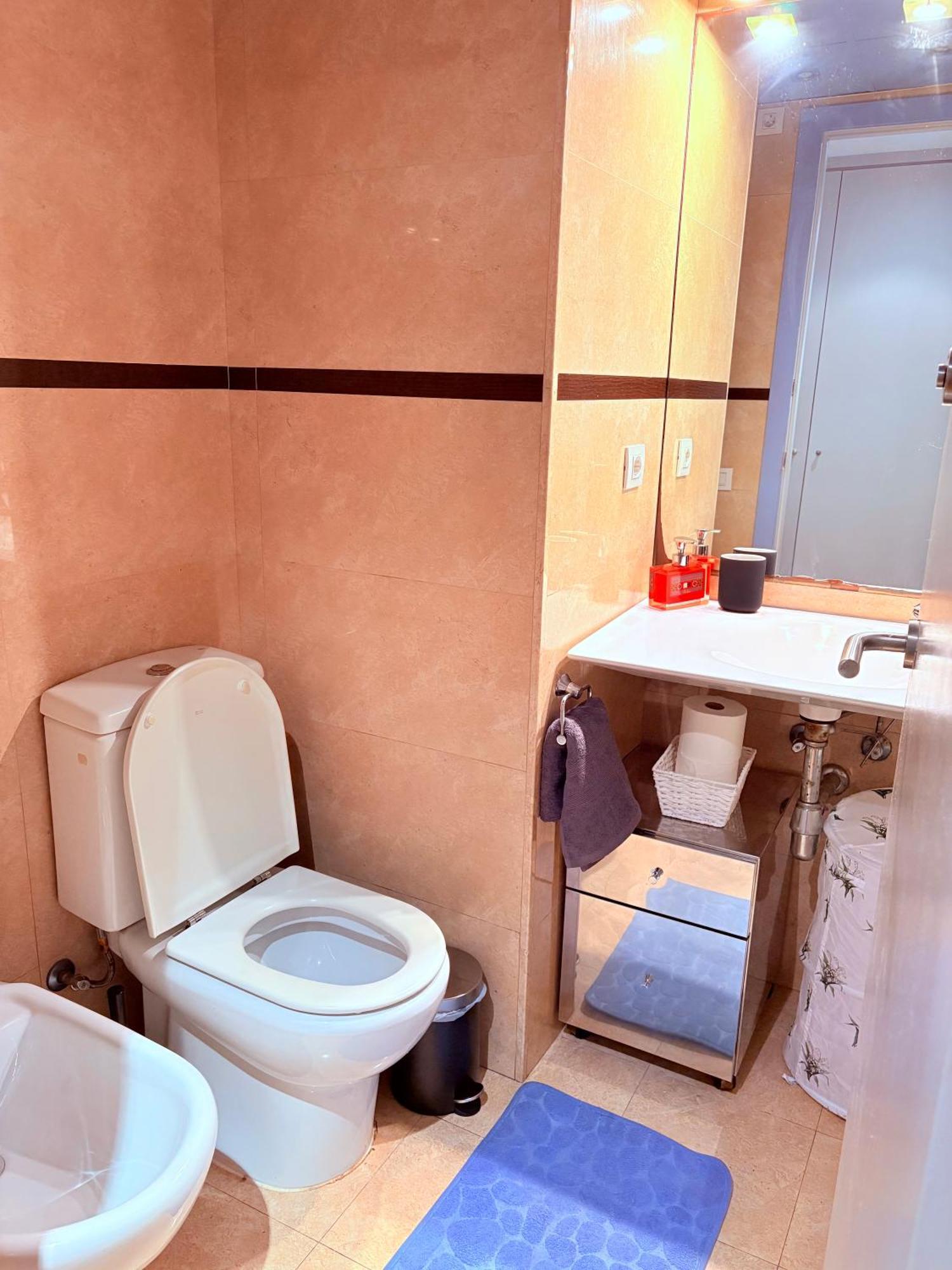 Apartment Stunning Flat For 5 People With Breakfast Included With Sagrada Familia Church View Barcelona