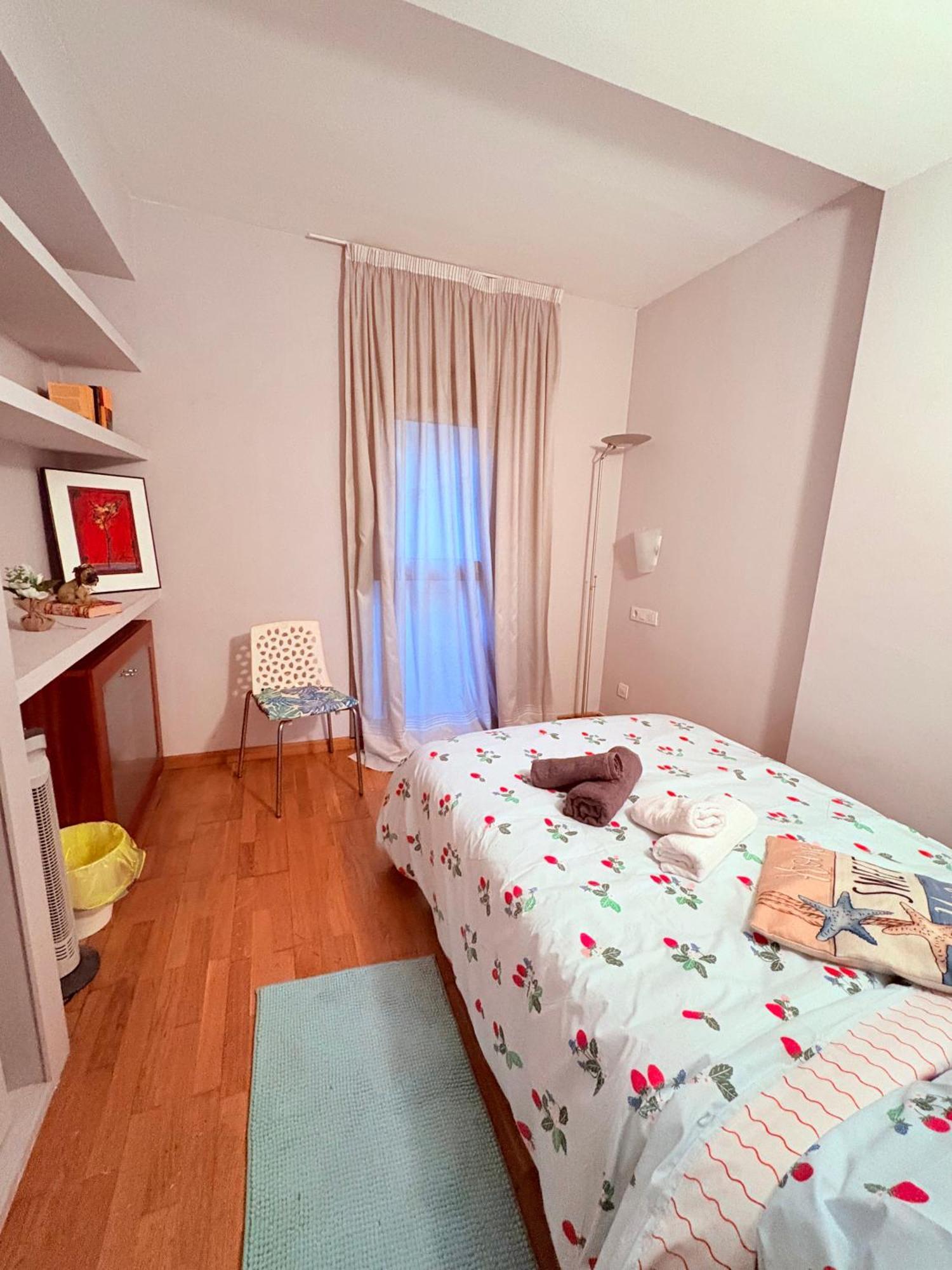 Stunning Flat For 5 People With Breakfast Included With Sagrada Familia Church View *