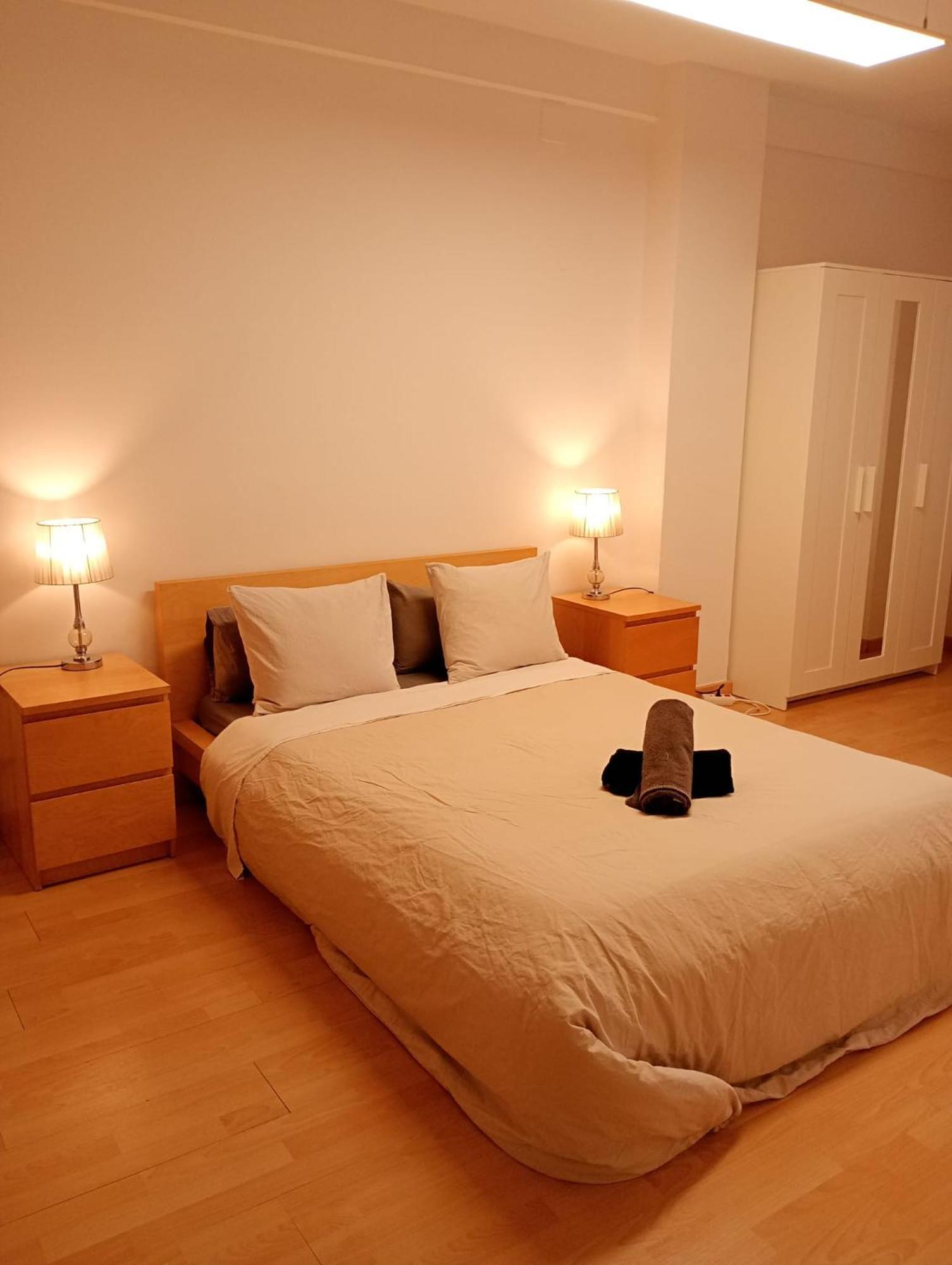 Guest house Center Double Sunny Fgc Barcelona