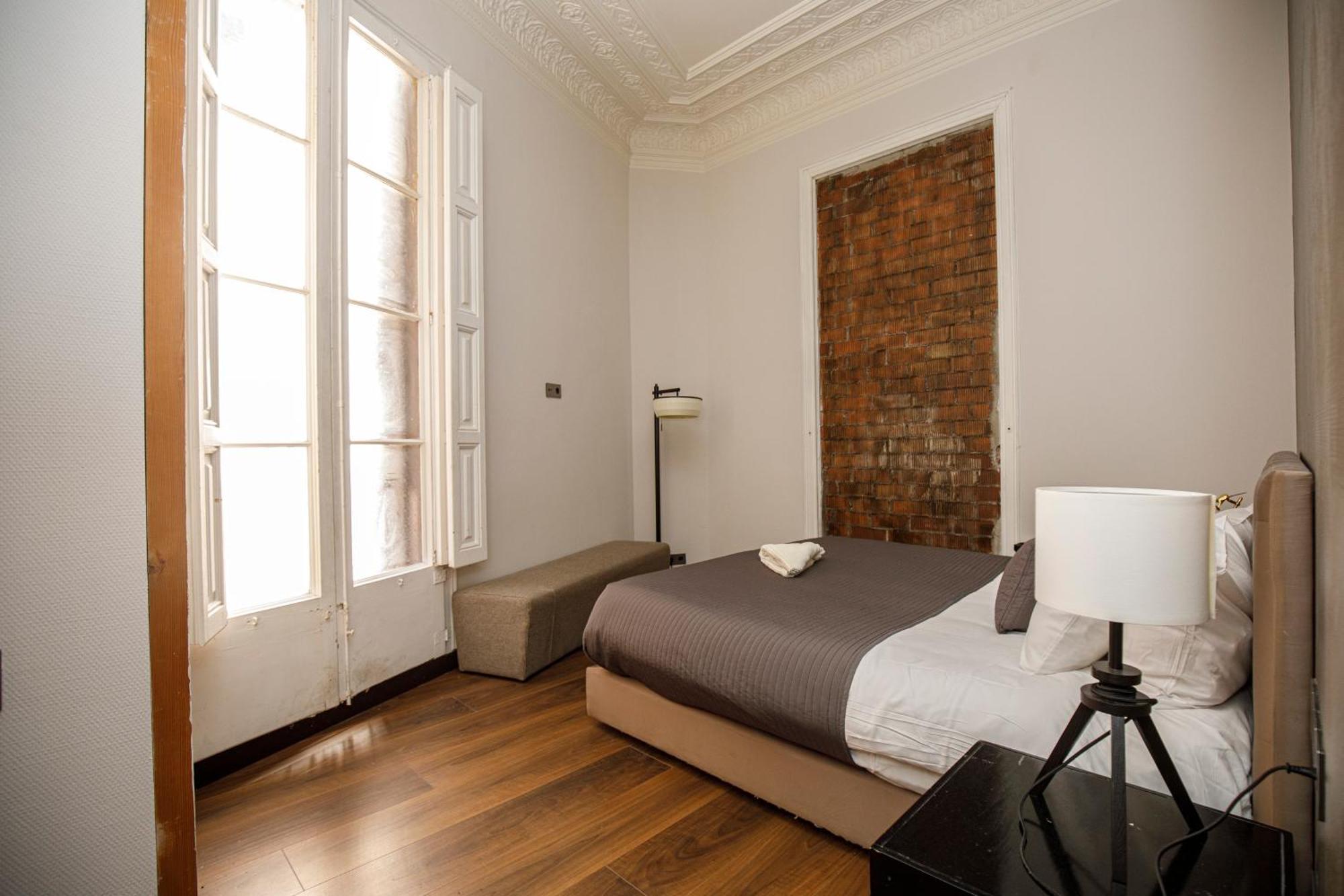Apartment Classic Styled