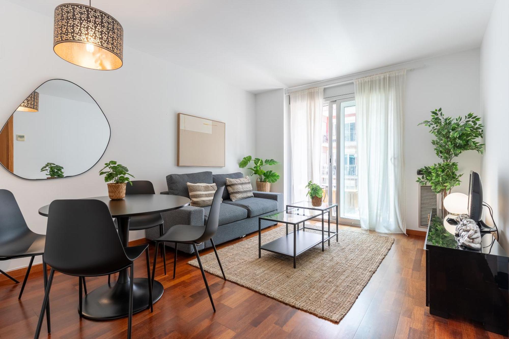 Lovely Sagrada Familia Apartment