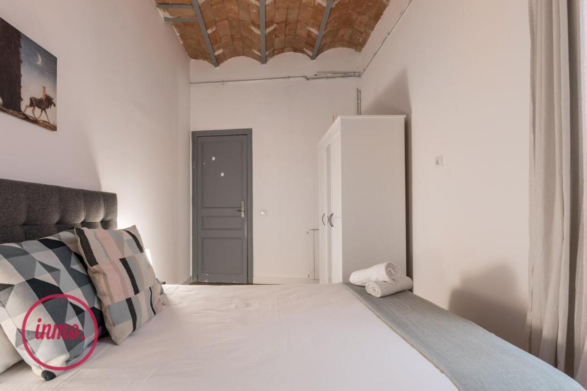 - Eixample 2a Apartamento