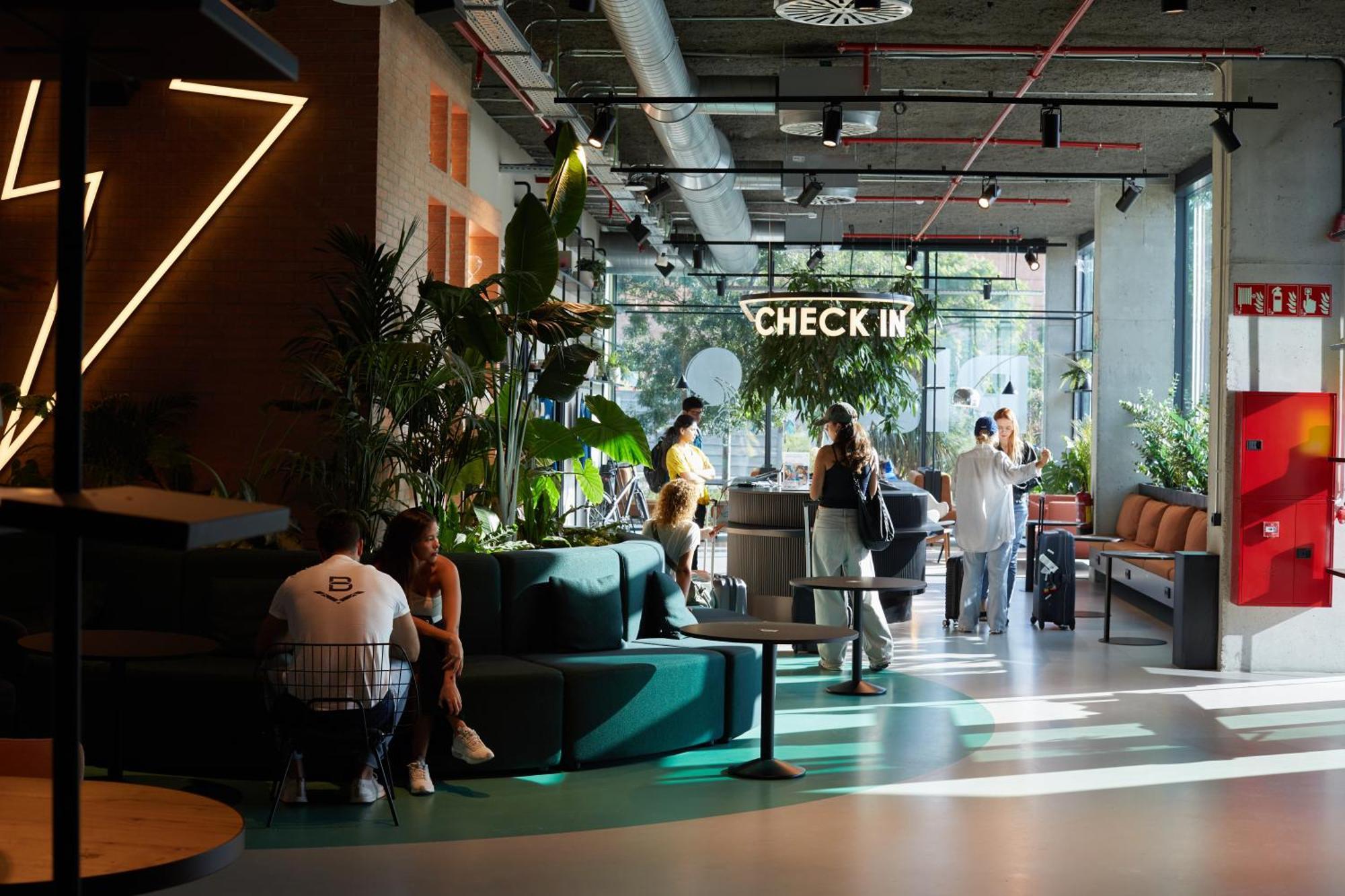 The Social Hub Poblenou Extended Hotel
