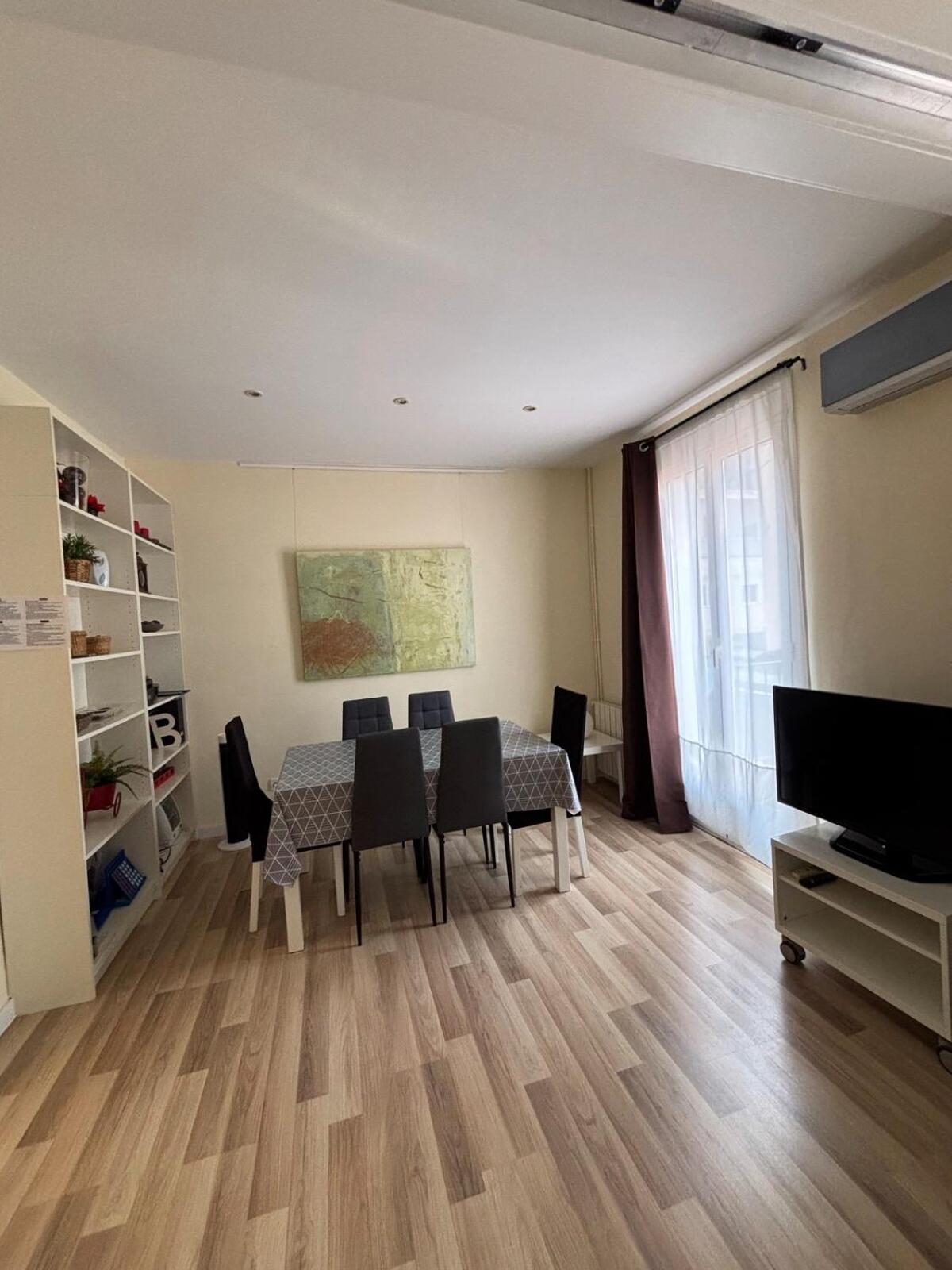Apartment Centro Example Barcelona