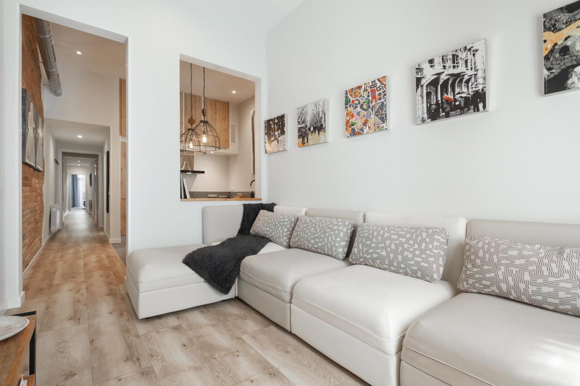 Apartment Art House Fira Apartments
