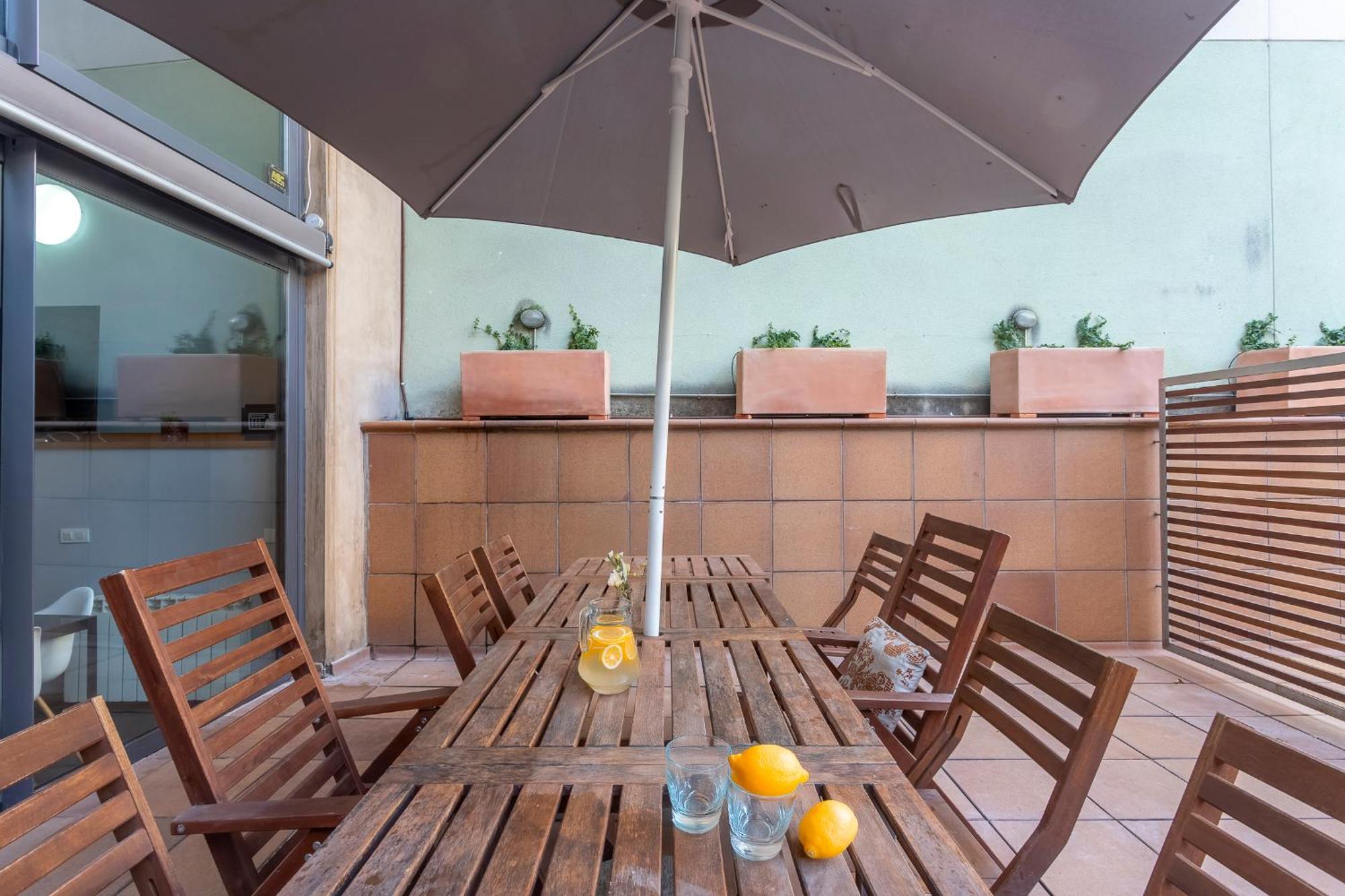 My Space Emirates - Bright In Gracia With Shared Pool Apartment