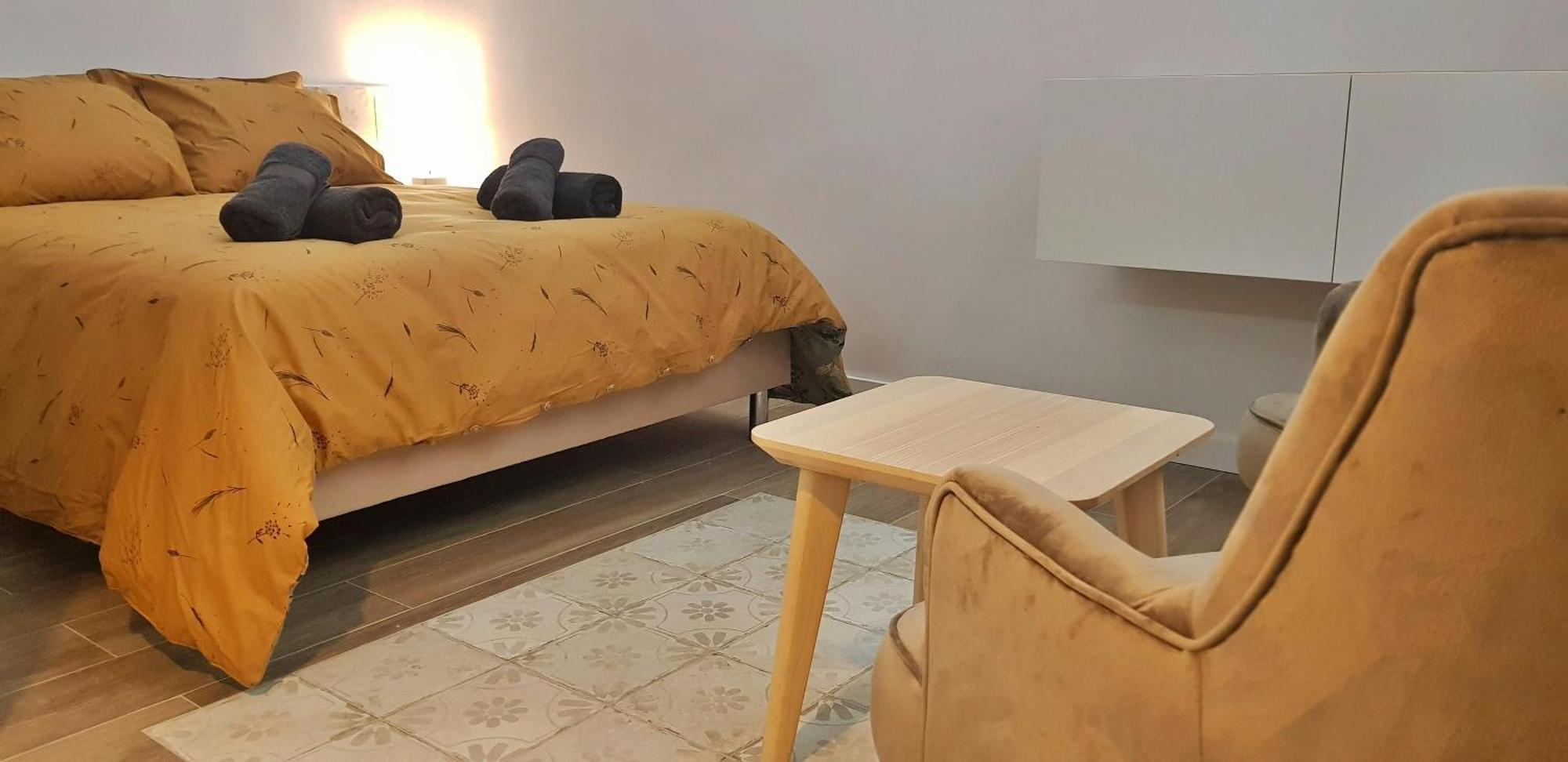 Sant Antoni 3 - Downtown Barcelona. Modern * Barcelona