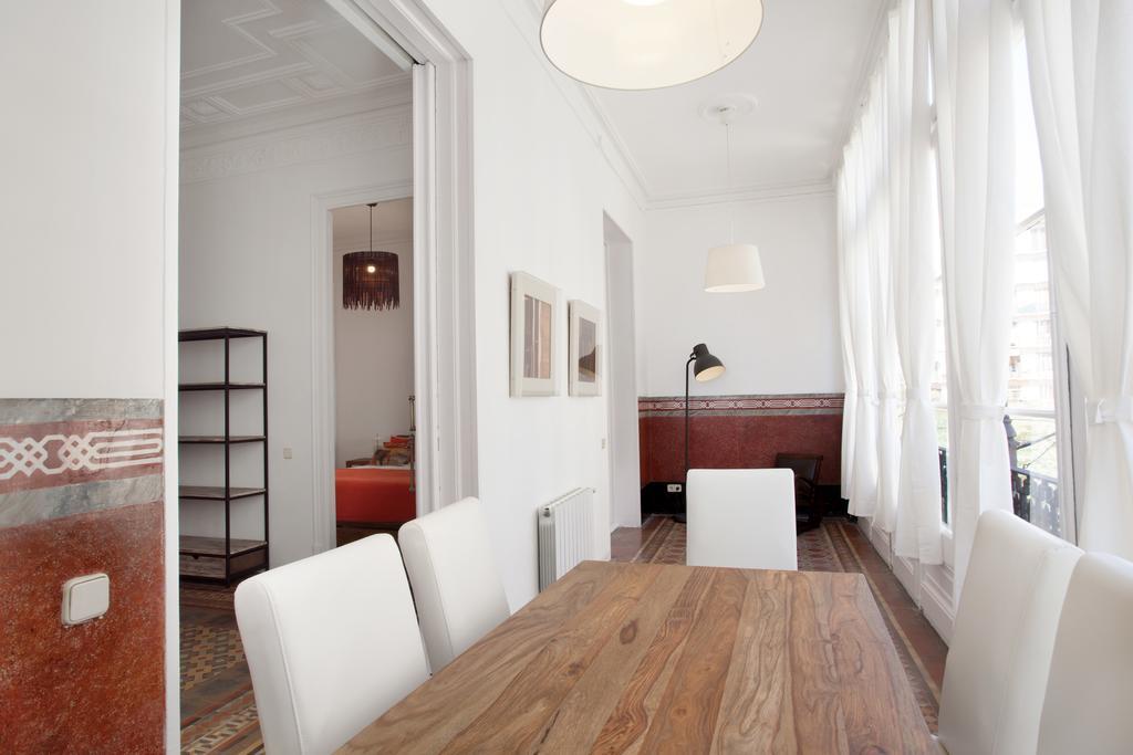 Apartment Days In Eixample Right Side