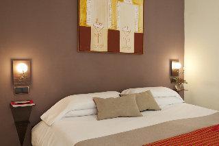 Ainb Ramblas-colon Apartment