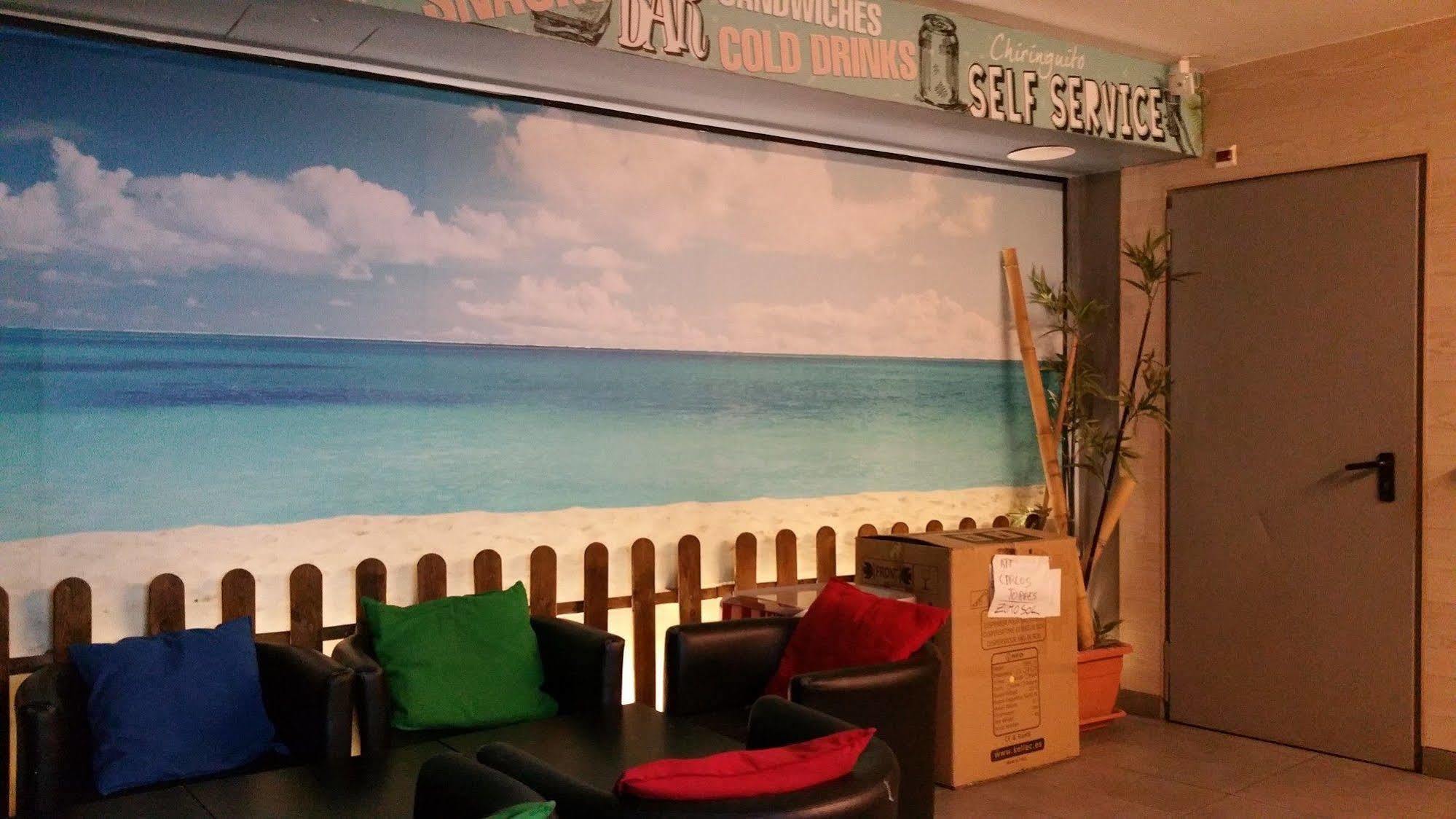Sun&moon Hostel Barcelona