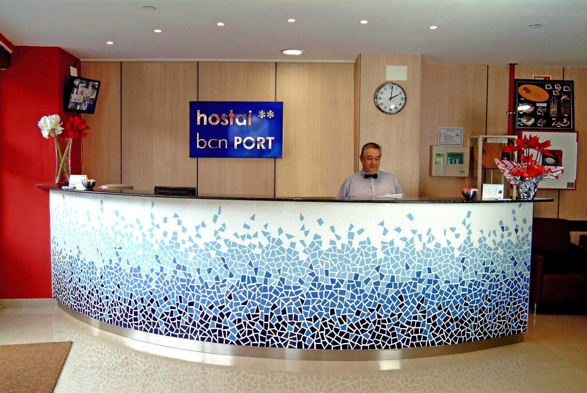 Yomo Bcn Port Guest house