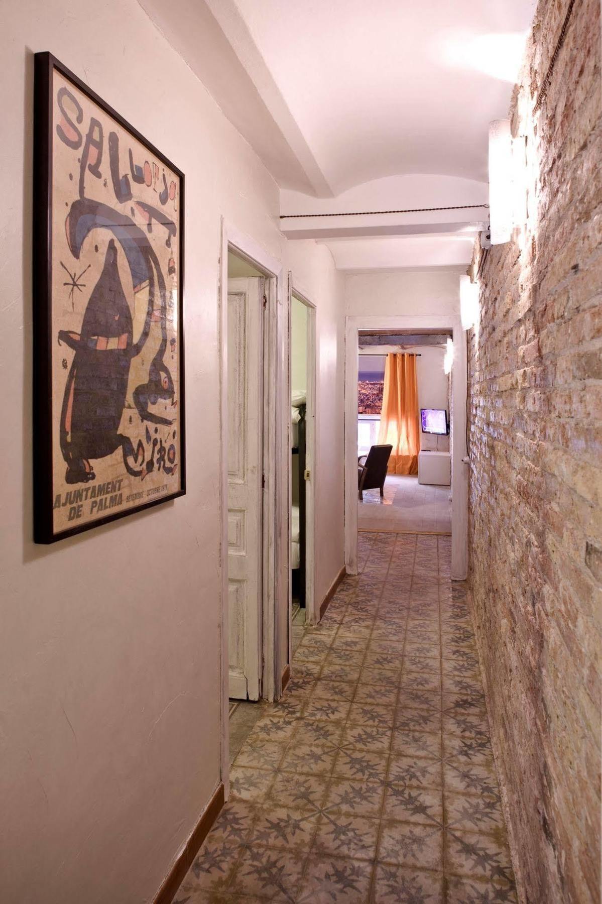 Flateli Jaume Fabra Apartment