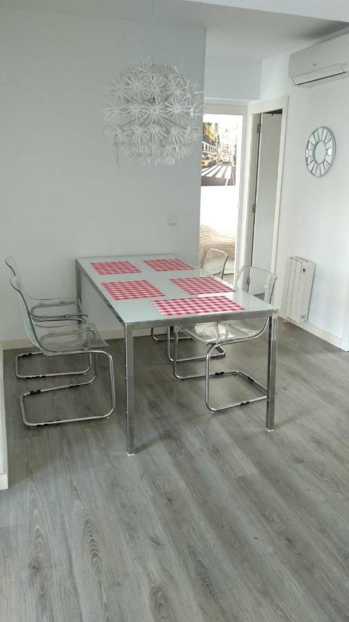 In 4 Carrer De Trelawny Privatunterkunft