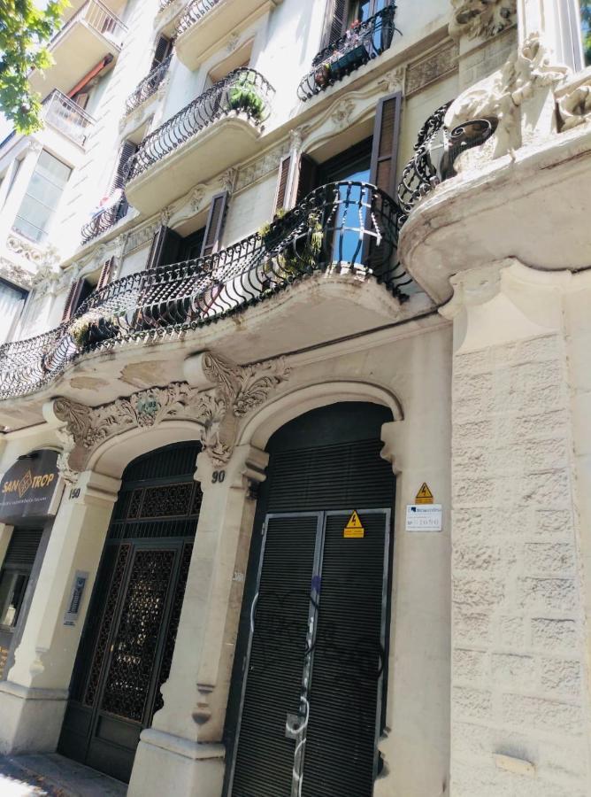 Apartment Spacious & Comfortable Flat In Centric Eixample Barcelona