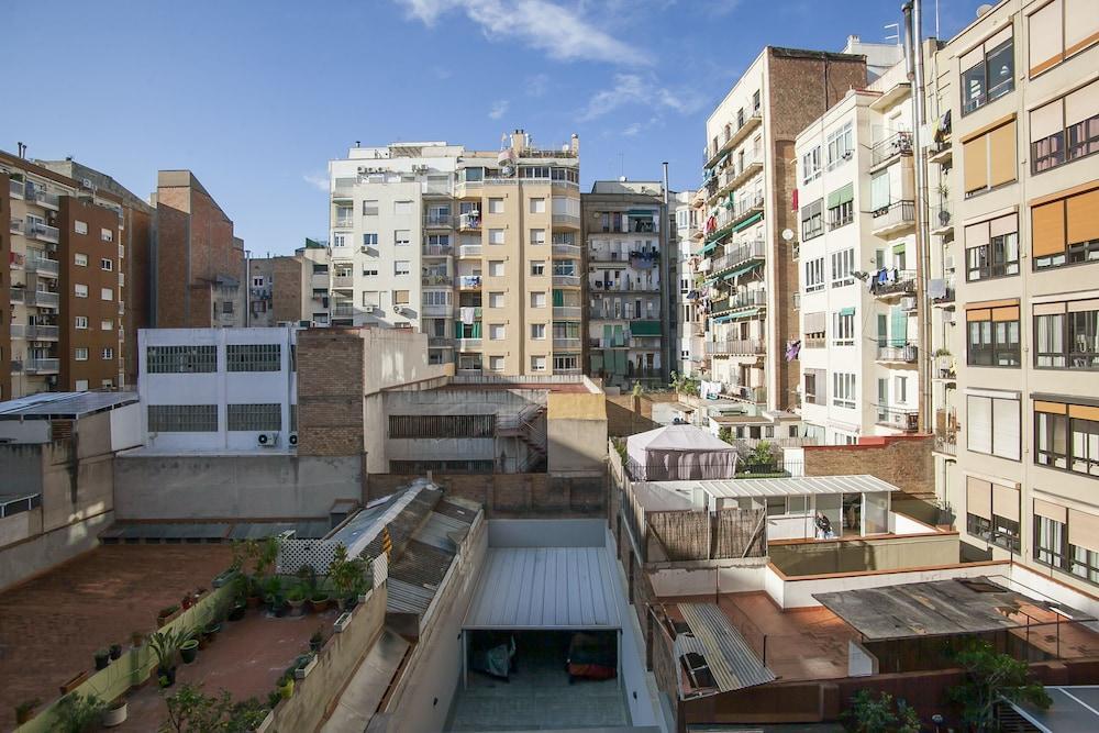 Gaudi Flats Apartment