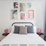 Livefull 2Bdr In Trendy Gracia