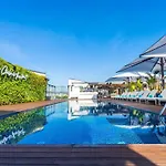 Sofitel Barcelona Skipper
