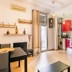 12Gra1070 - Cozy Flat In The Heart Of Gracia!