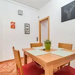 Guestready - Easy Living Near City Highlights
