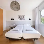 Bebarceloner Eixample Apartments - 4 Bedrooms