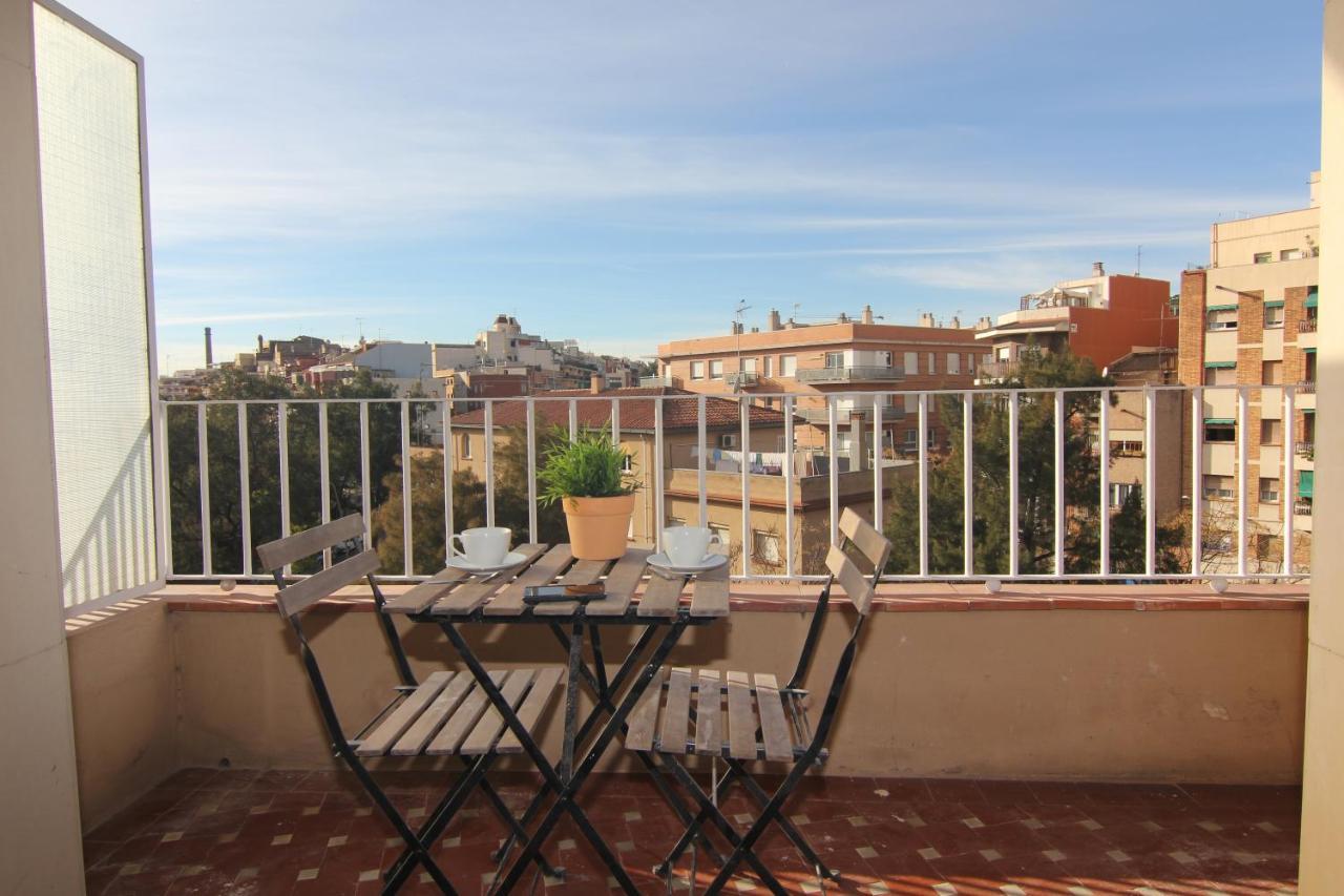 Felip Ii - Spacious And Quiet & One With Private Terrace Apartment Barcelona