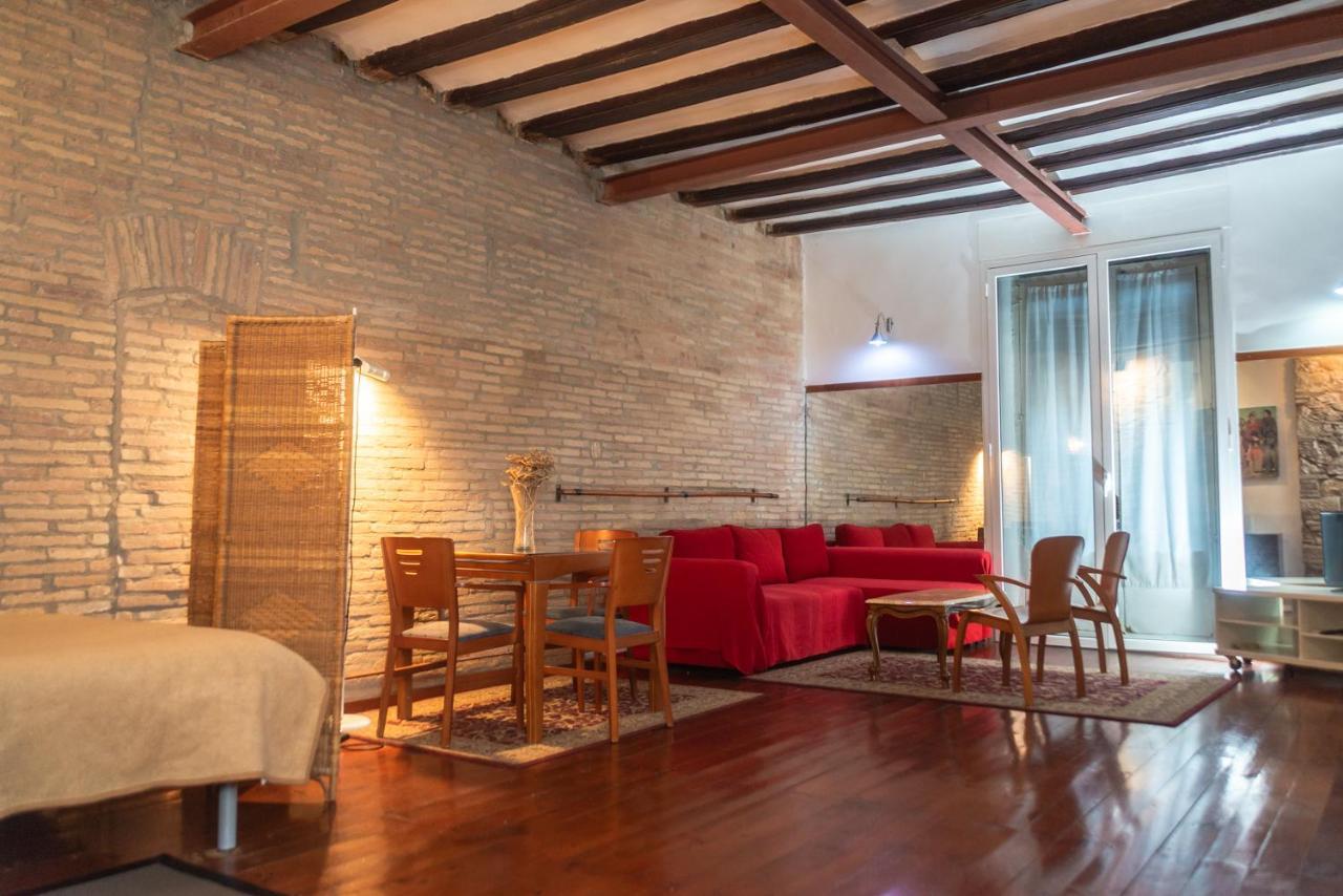 Gaudi Ramblas Appartement *