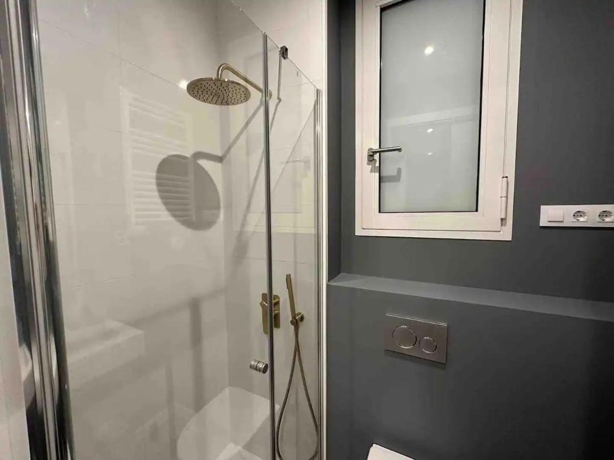 Centro, En Diagonal Junto A Sagrada Familia Apartment *