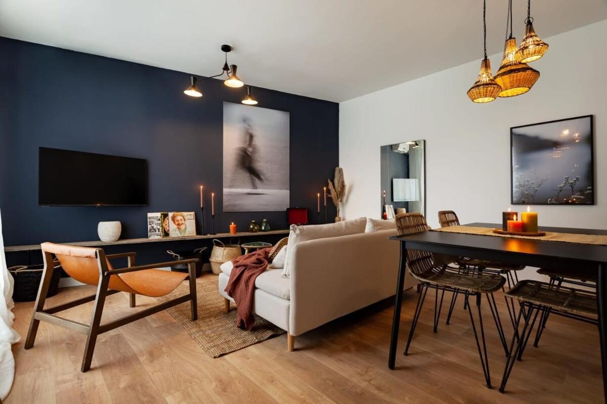 Apartment Plaza Catalunya Cozy 4 Bedroom *