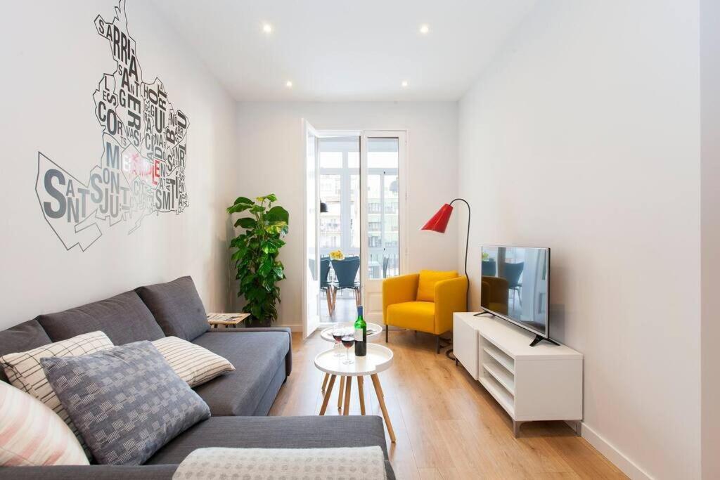 Apartment Perfectly Located 4bed 4bath In Eixample