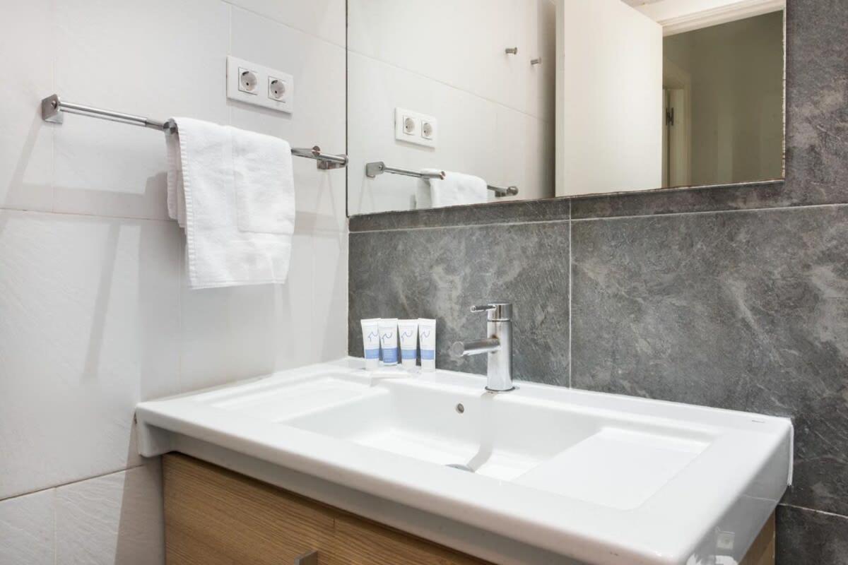 Bright And Modern 2bedroom In Ramblas 2 1a Apartamento