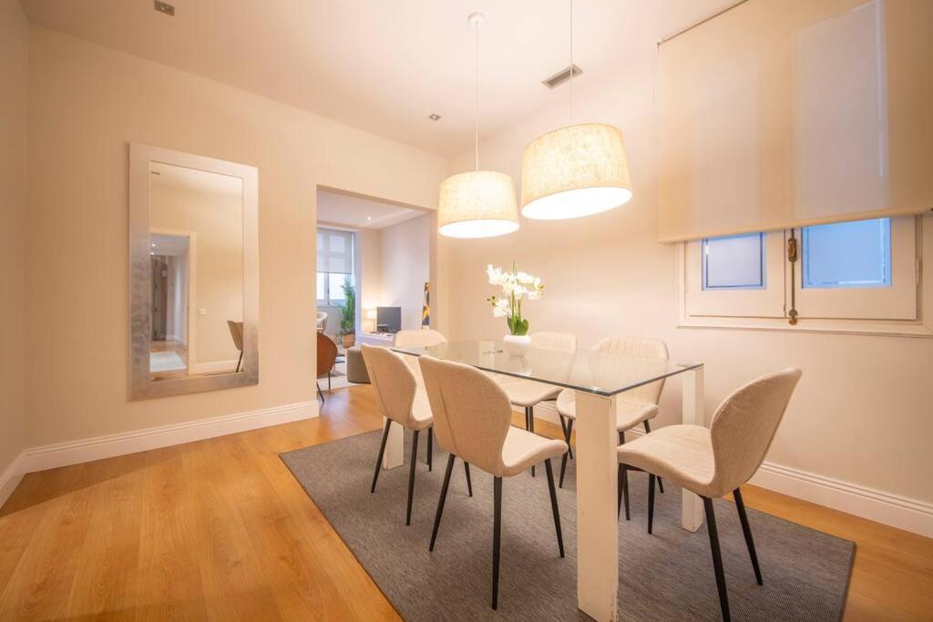 Apartment Three Bedroom In Paseo De Gracia