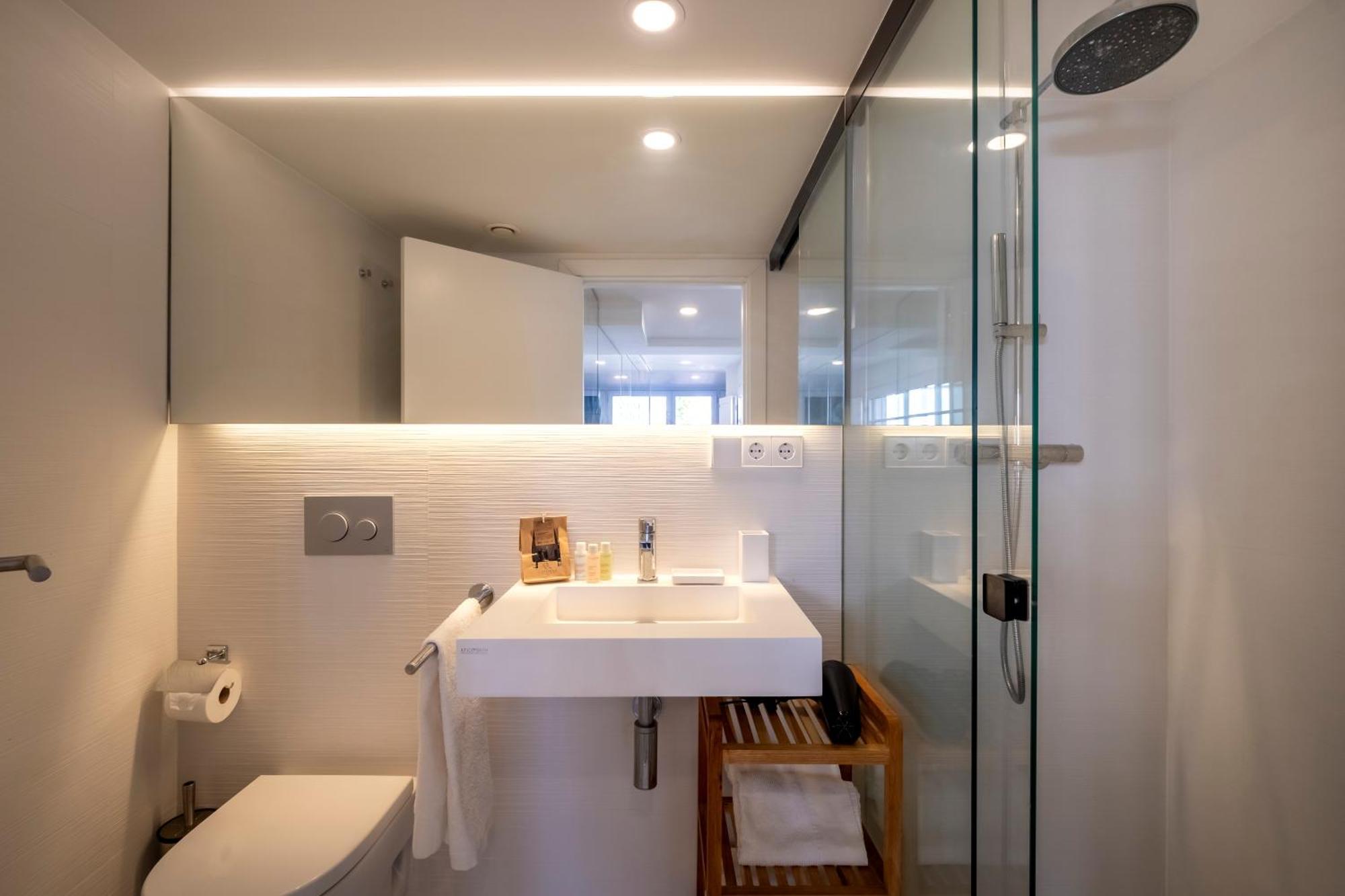 Caterina Correos Apartment *