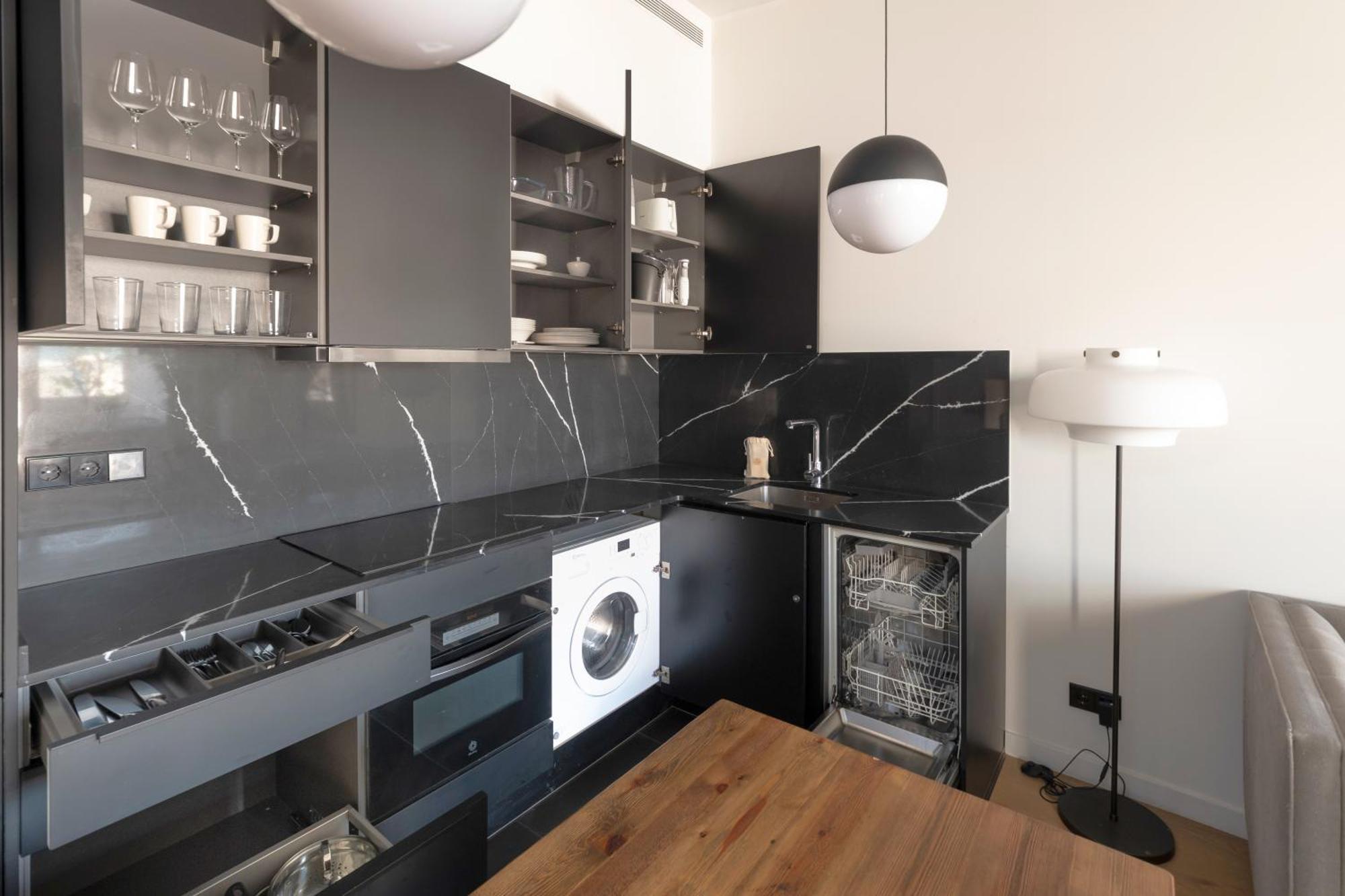 Caterina Correos Apartment *