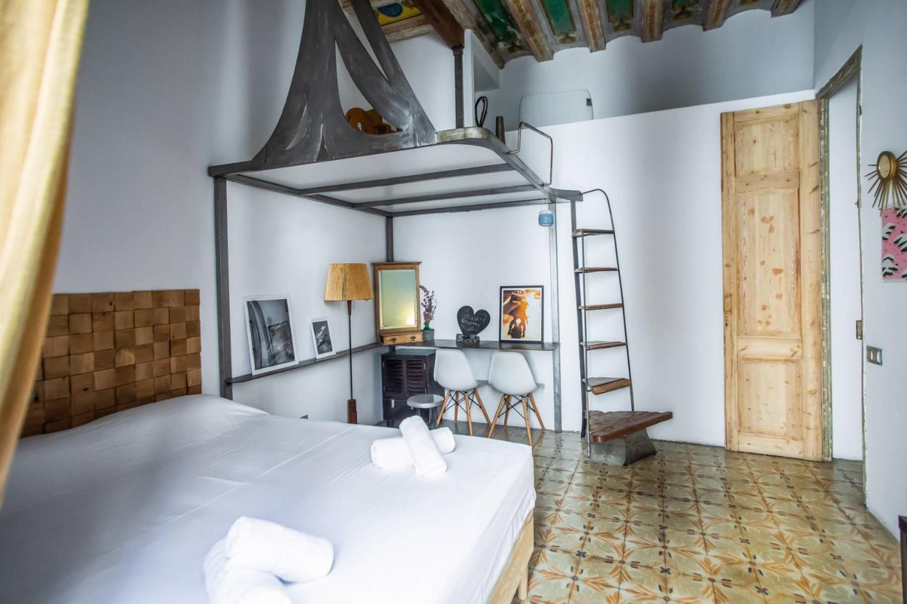 P2amp1057 - Magnific 3br In The Ghotic Apartamento *