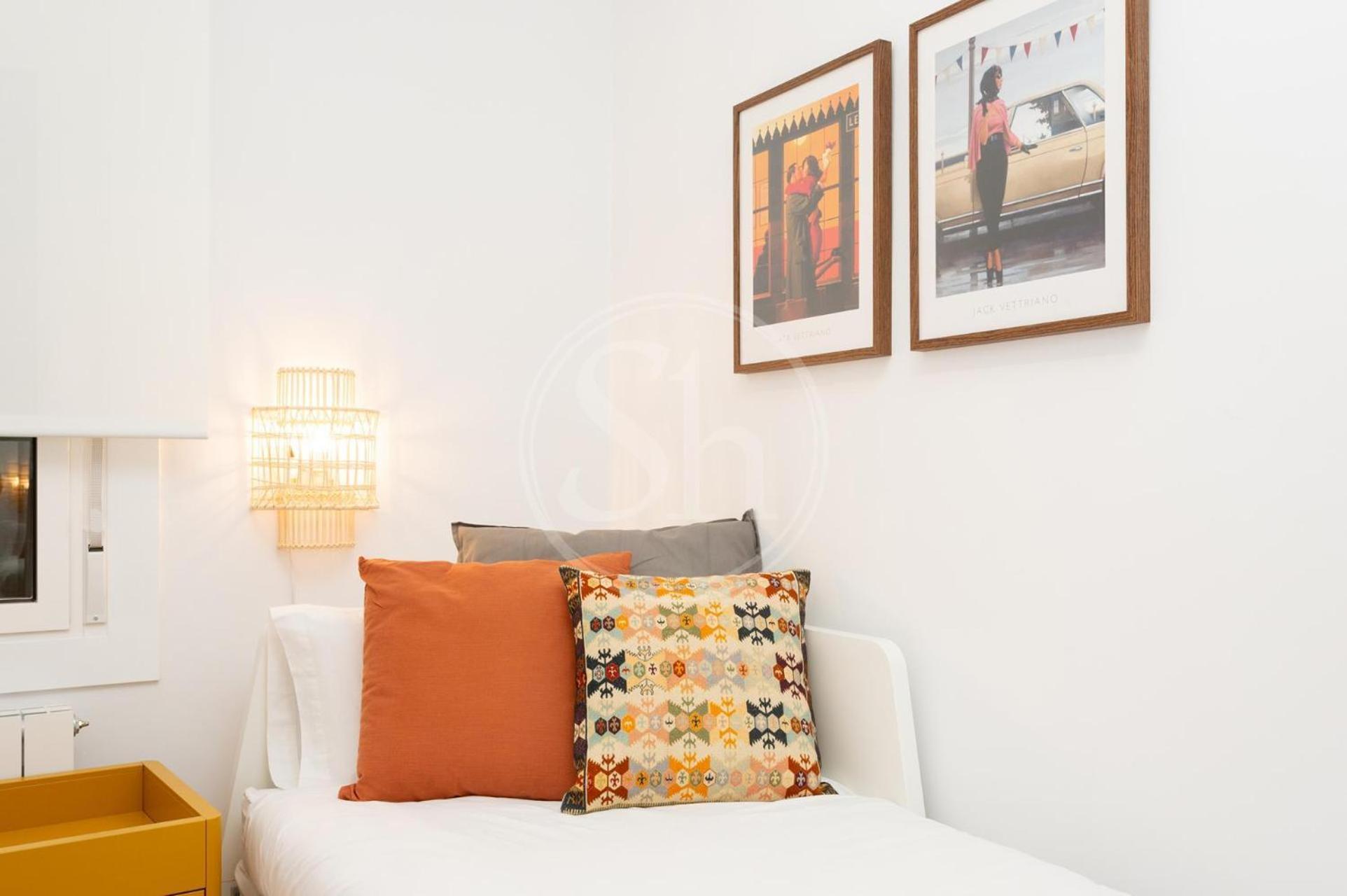 Familiar Junto A Hospital Clinic Apartment *