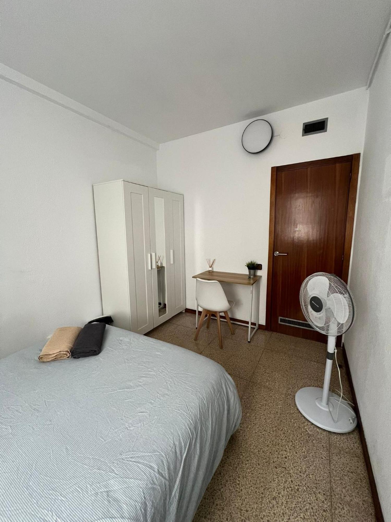 Privada En Piso Compartido Lepanto Albergue *