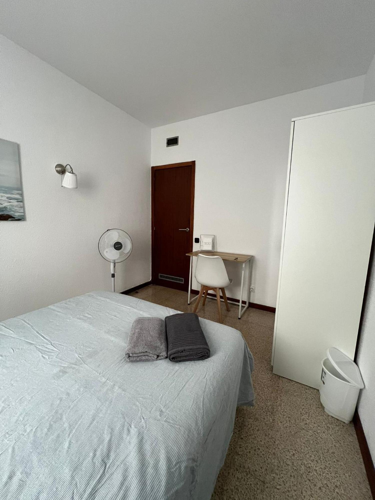 Privada En Piso Compartido Lepanto Albergue *