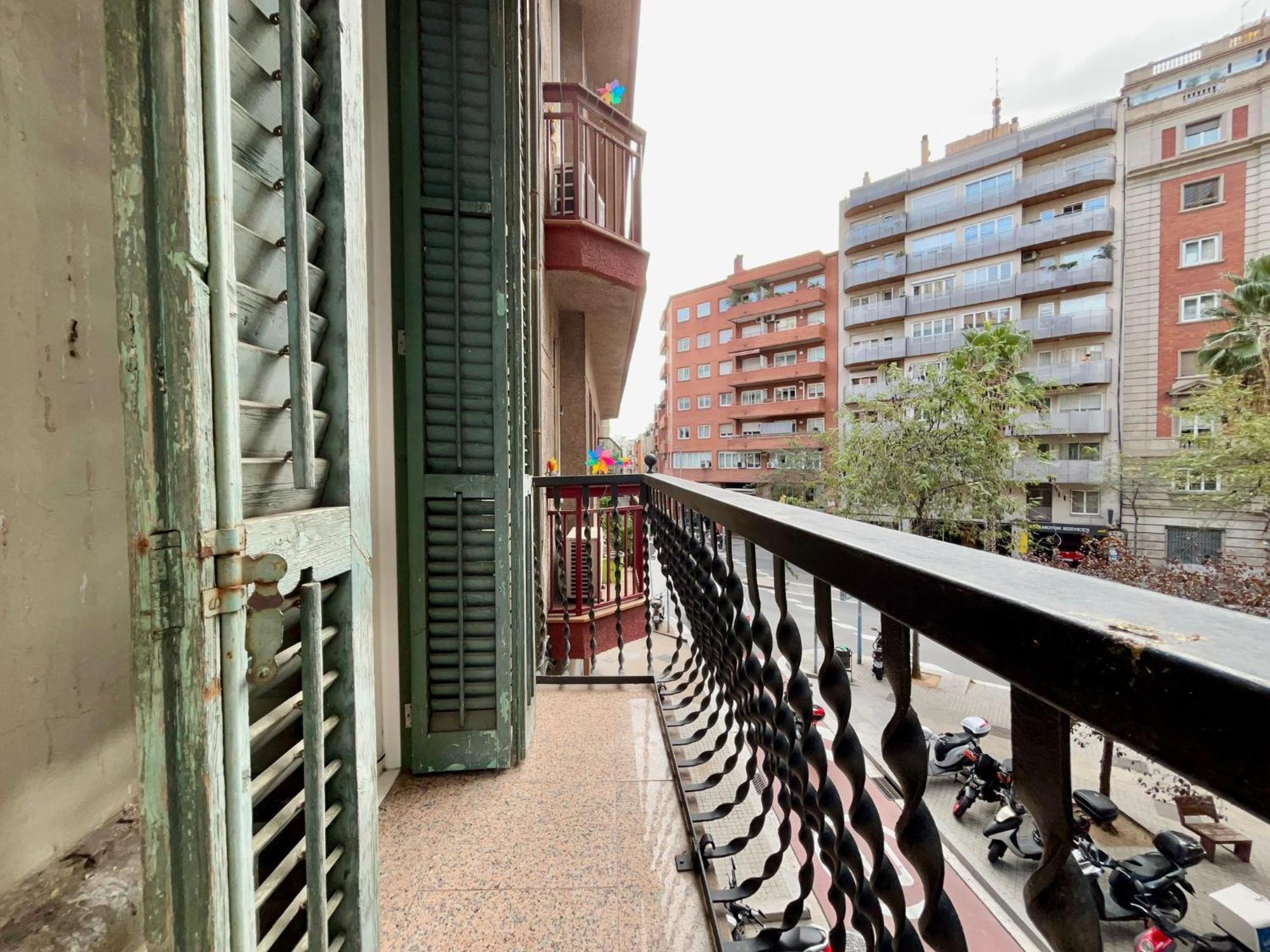 Urban Town Terrace Apartment