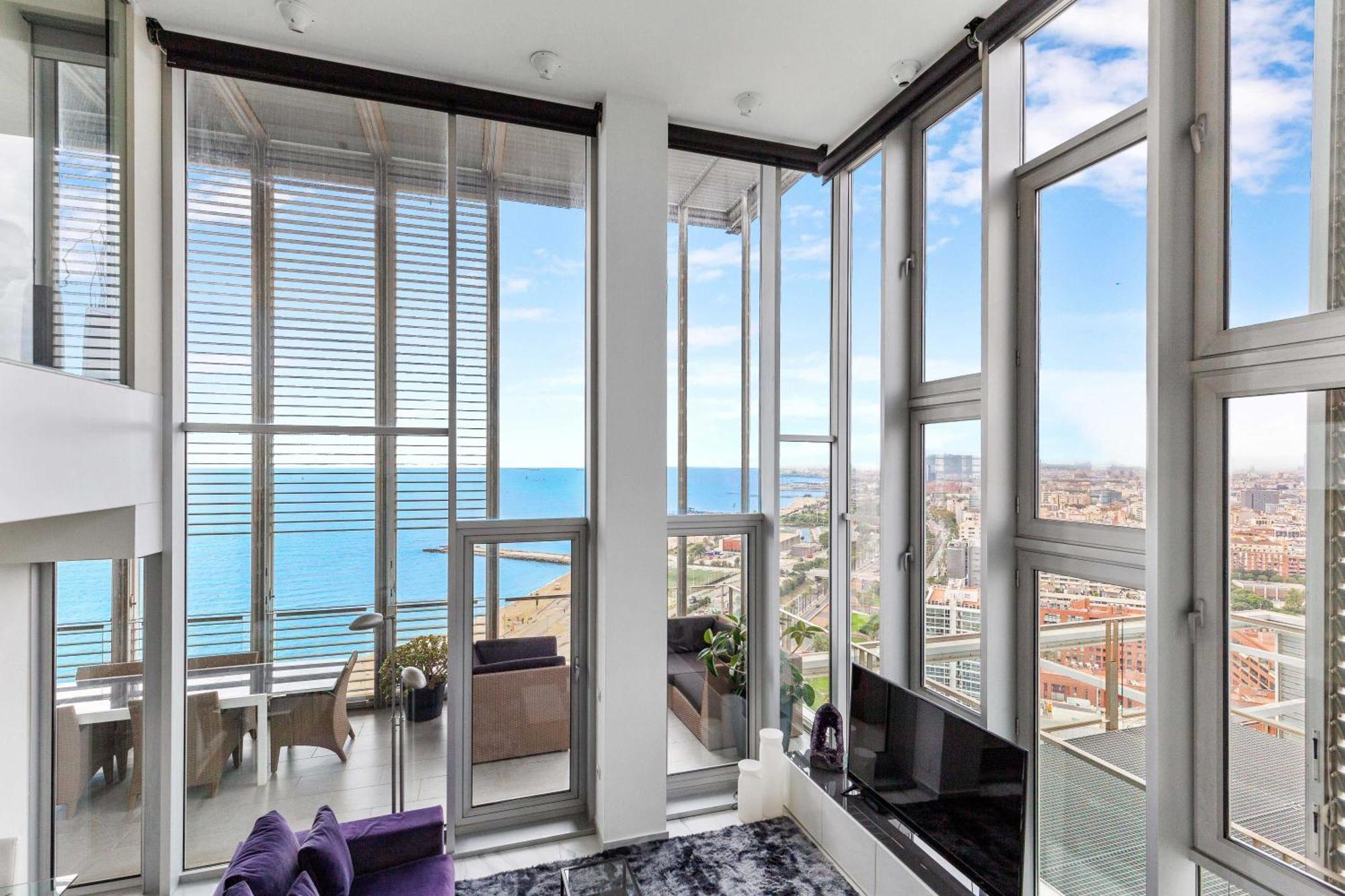 Apartment Penthouse With The Views!