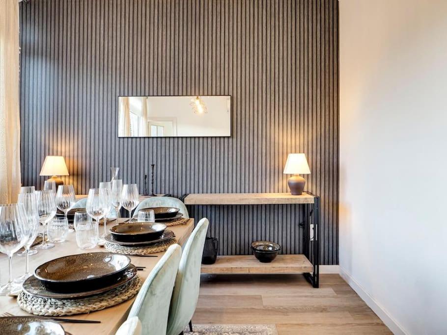 Casa Modernista En Paseo De Gracia Apartment