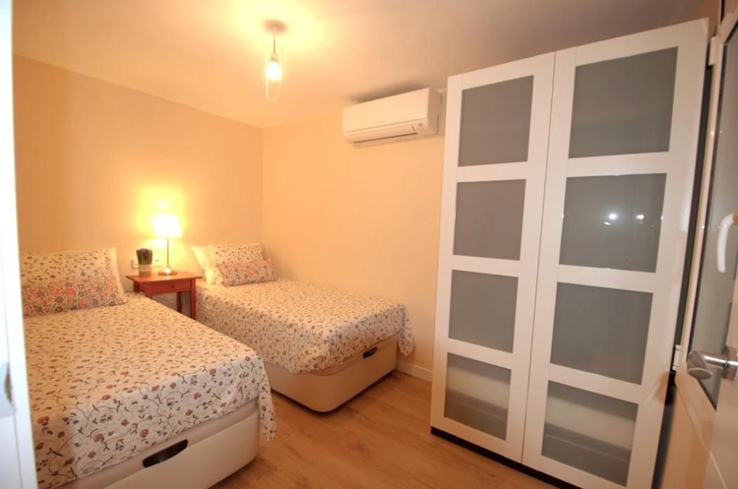 Ramblas Duplex 4br Terrace Pool Table & Ping Pong Apartment *