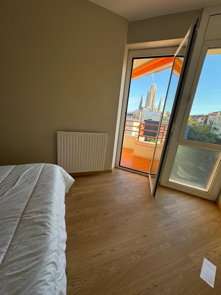 Apartment The View Of Sagrada Familia Barcelona