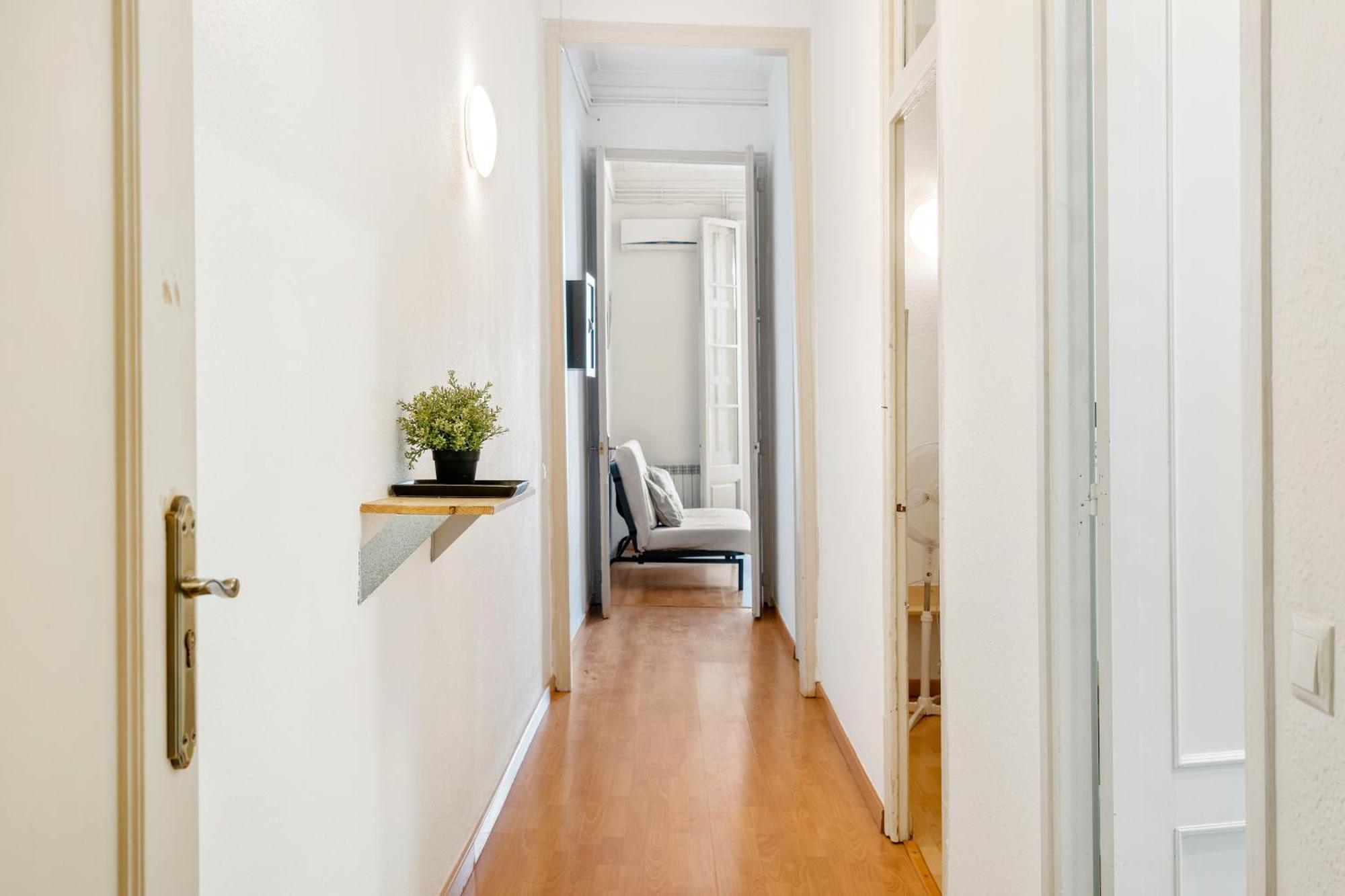 Appartement Spacious 5-bedroom In Barcelona