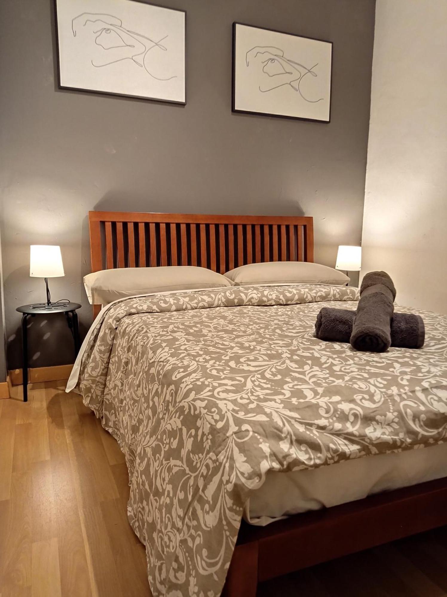 Gasthof Private Doble & Single In The Center Metro L5 & L1 Mallorca Street Barcelona
