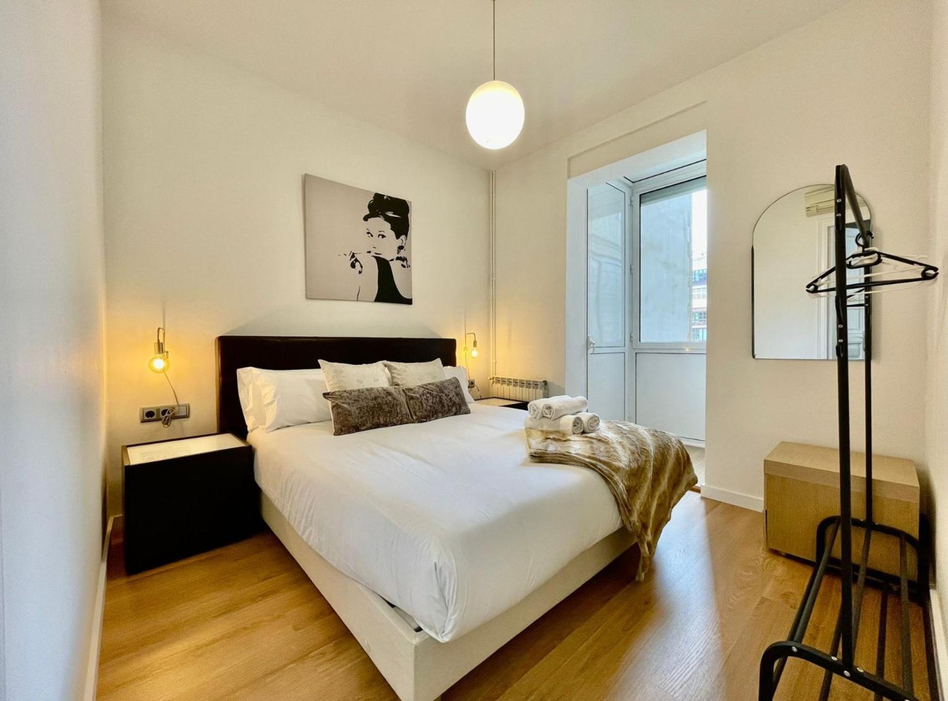 Barcelonaforrent The Gaudi Suites Apartment Barcelona