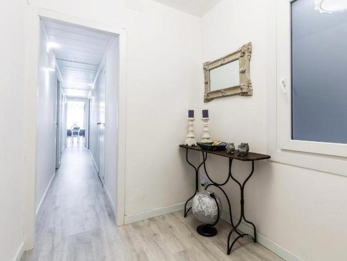 Apartamento Nice, Cozy, Up To 6, Fcb Stadium, Free Parking